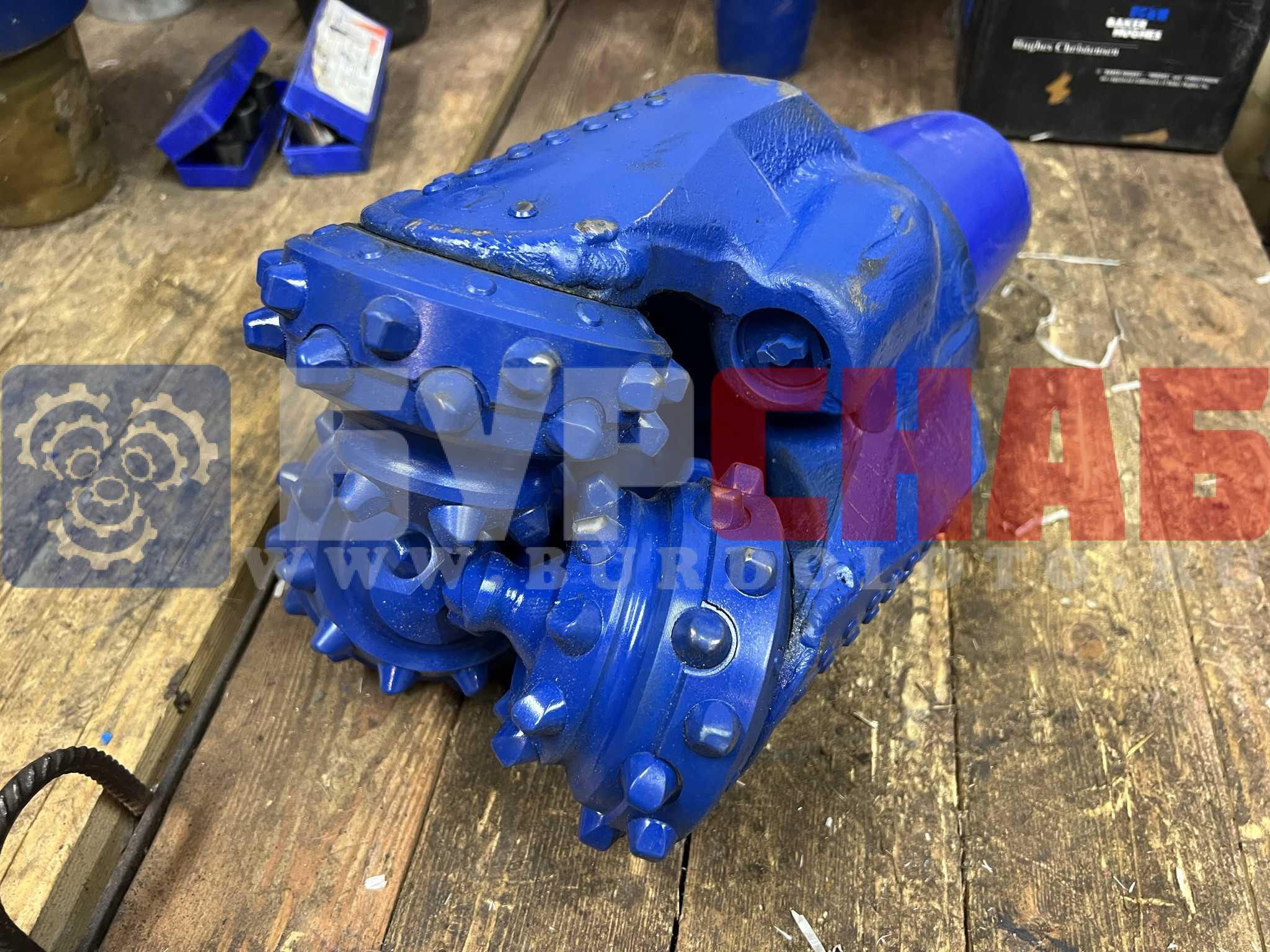 Долото шарошечное ф 215,9 JR437G (IADC 437)