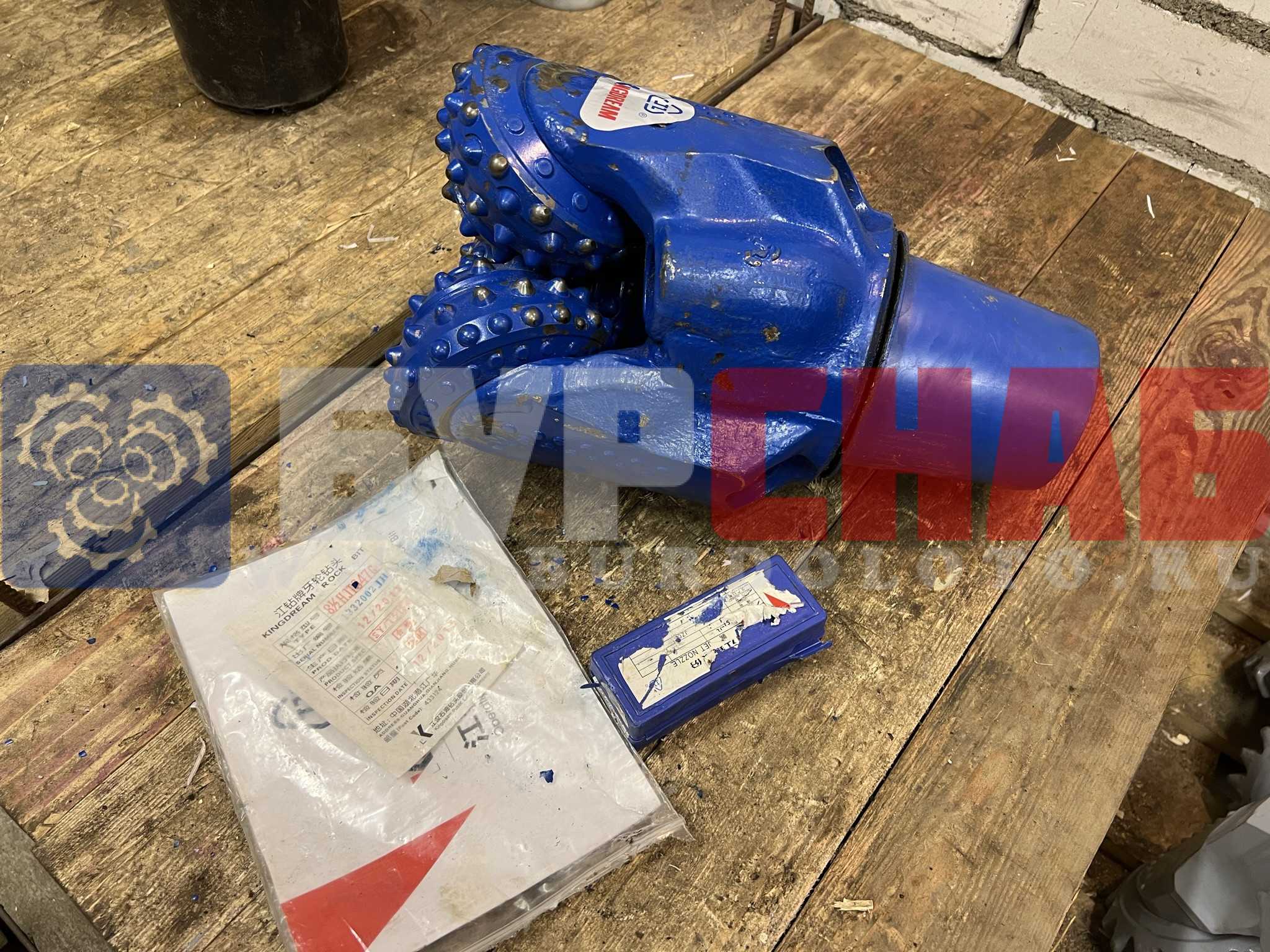 Долото шарошечное ф 215,9 HJT647G (IADC 647)