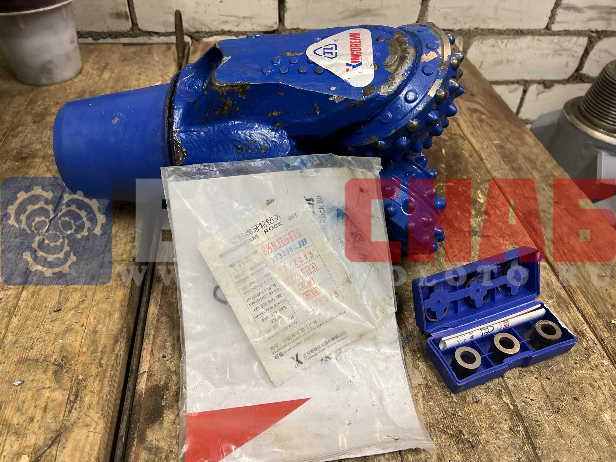 Долото шарошечное ф 215,9 HJT647G (IADC 647)