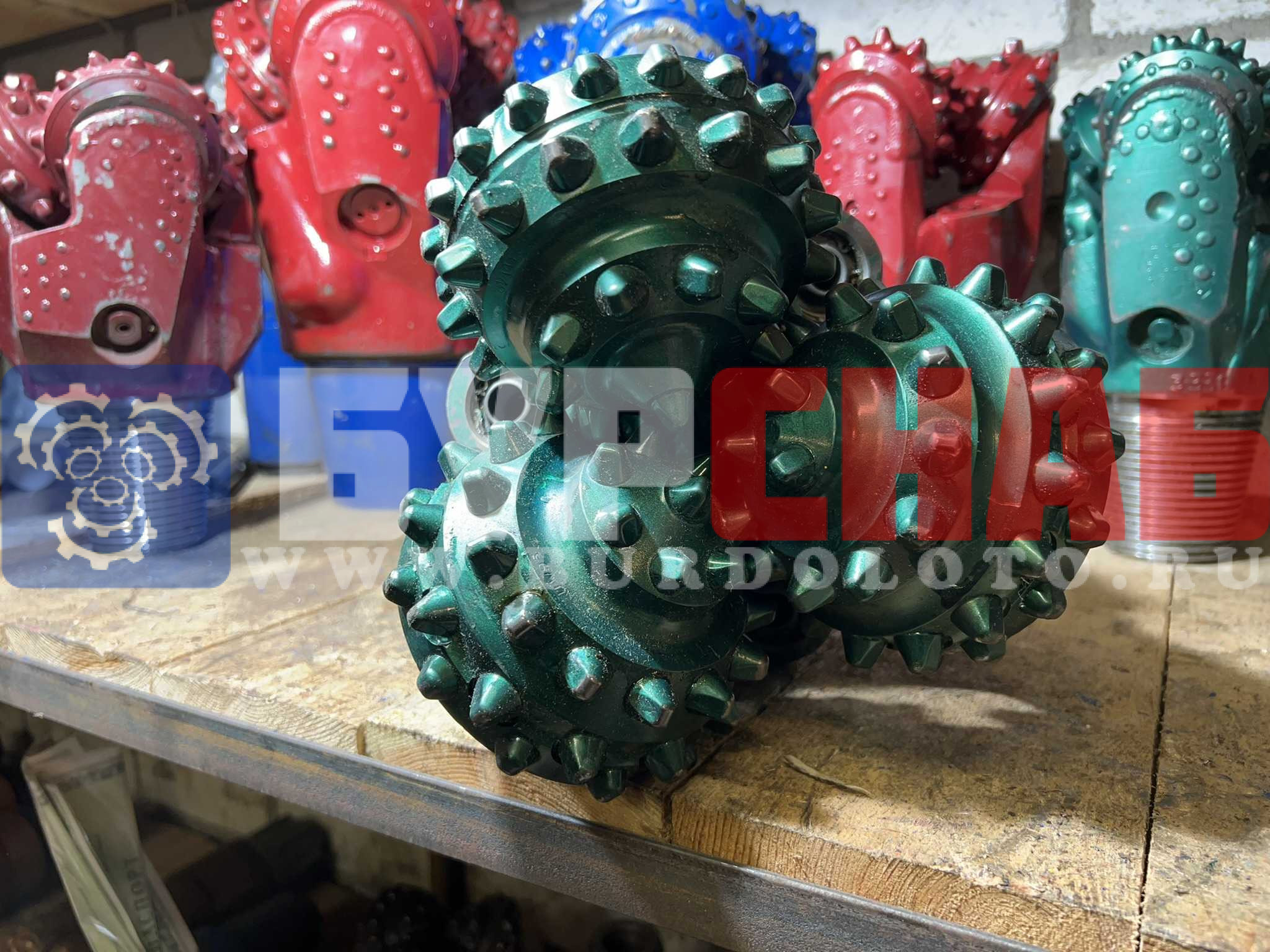 Долото шарошечное ф 215.9 CH24MRS (IADC517)