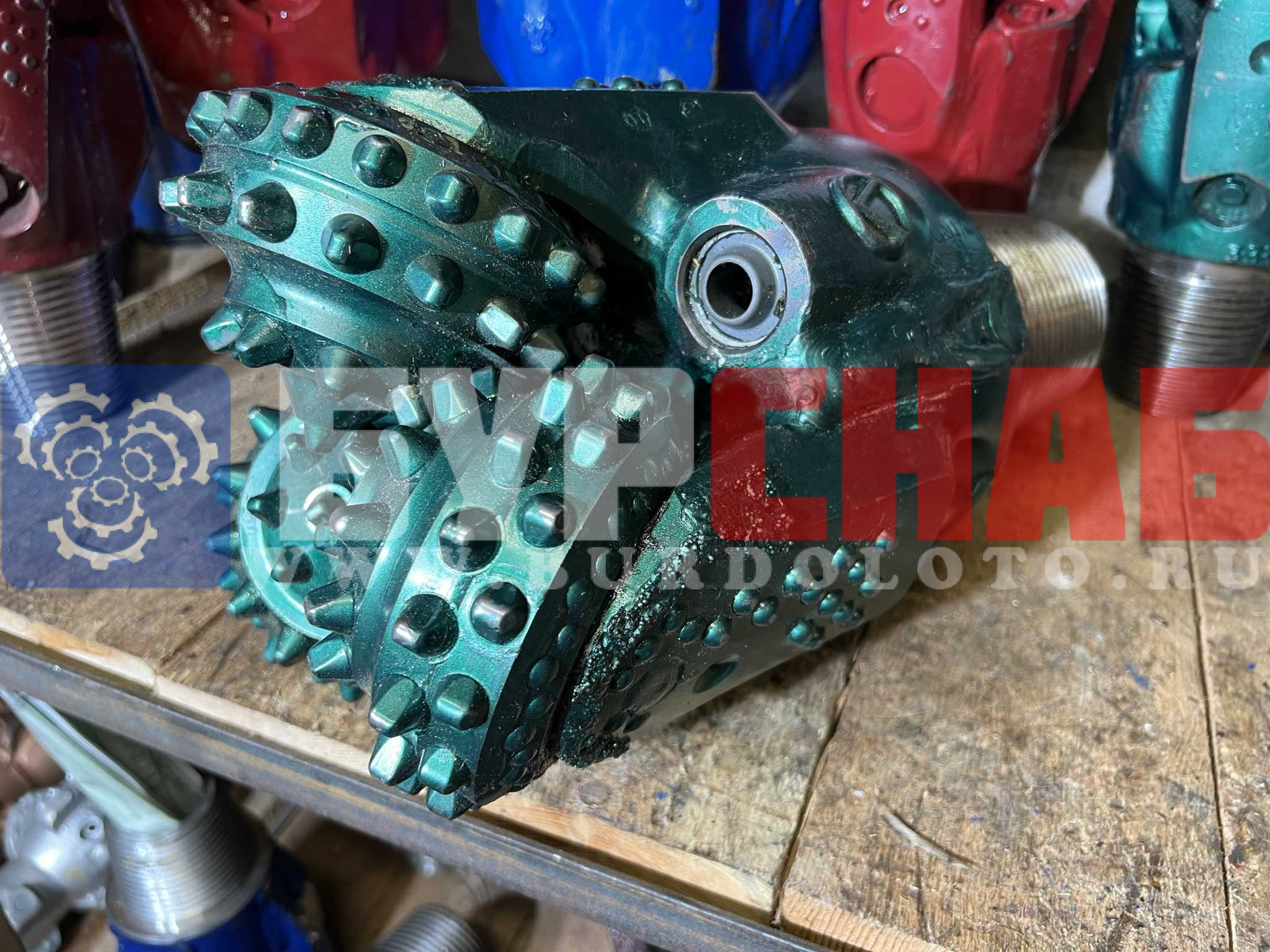 Долото шарошечное ф 215.9 CH24MRS (IADC517)