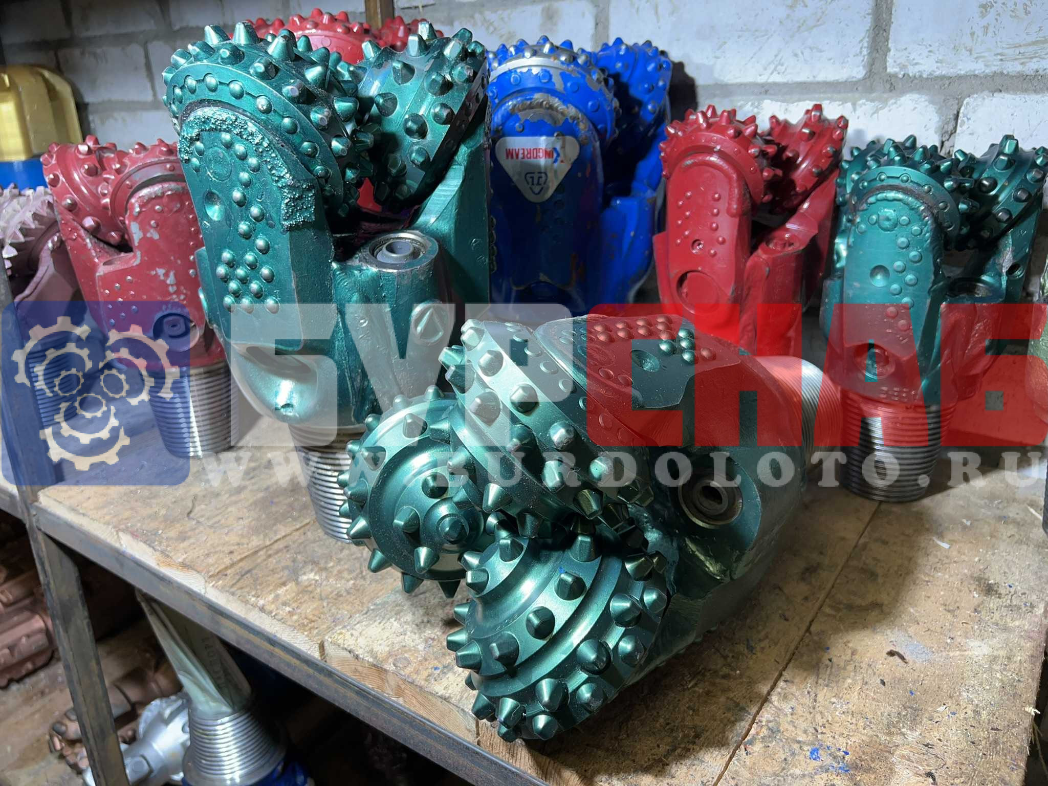 Долото шарошечное ф 215.9 CH24MRS (IADC517)