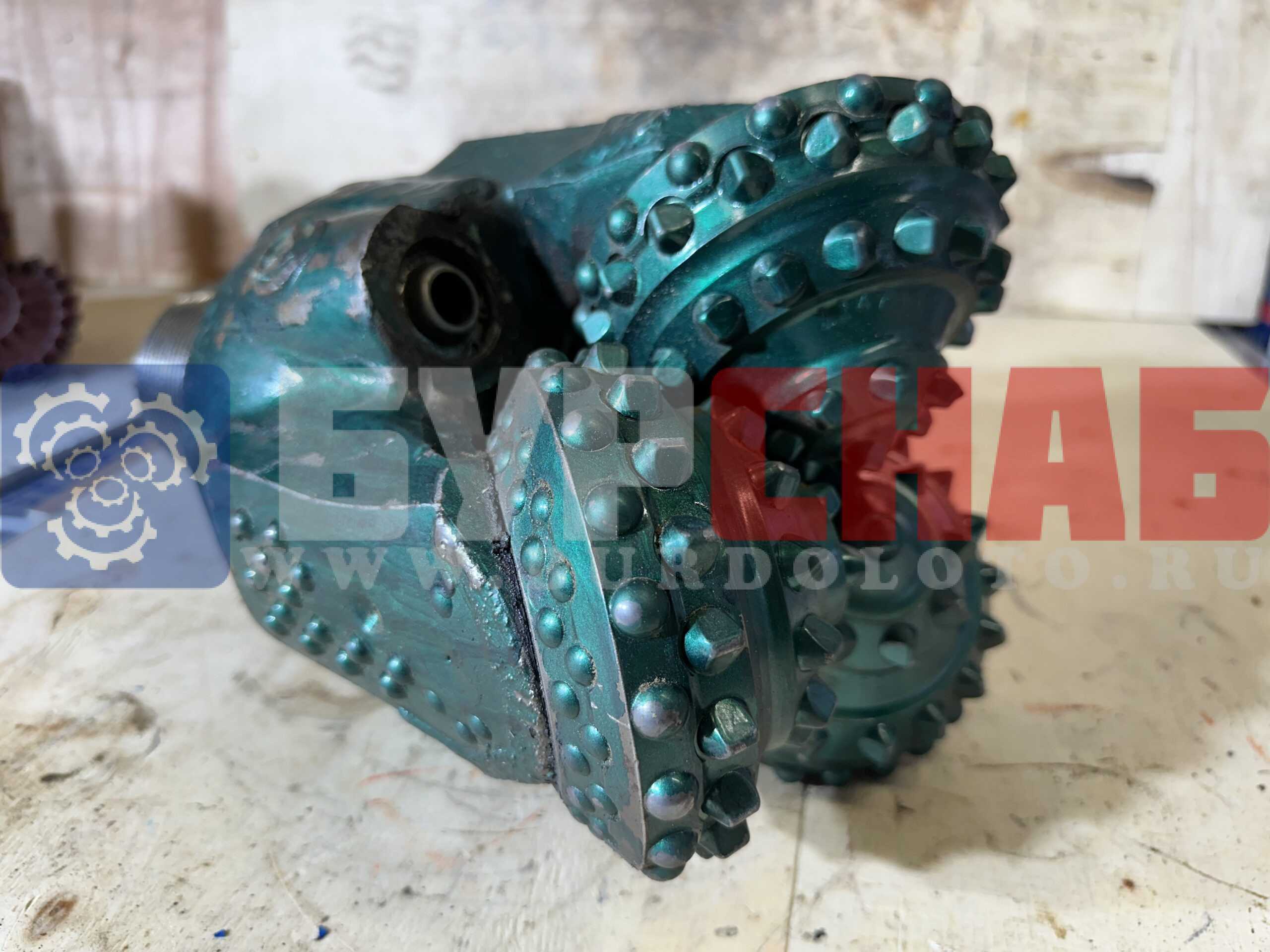 Долото шарошечное ф 219,1 HE44MRSV (IADC617)