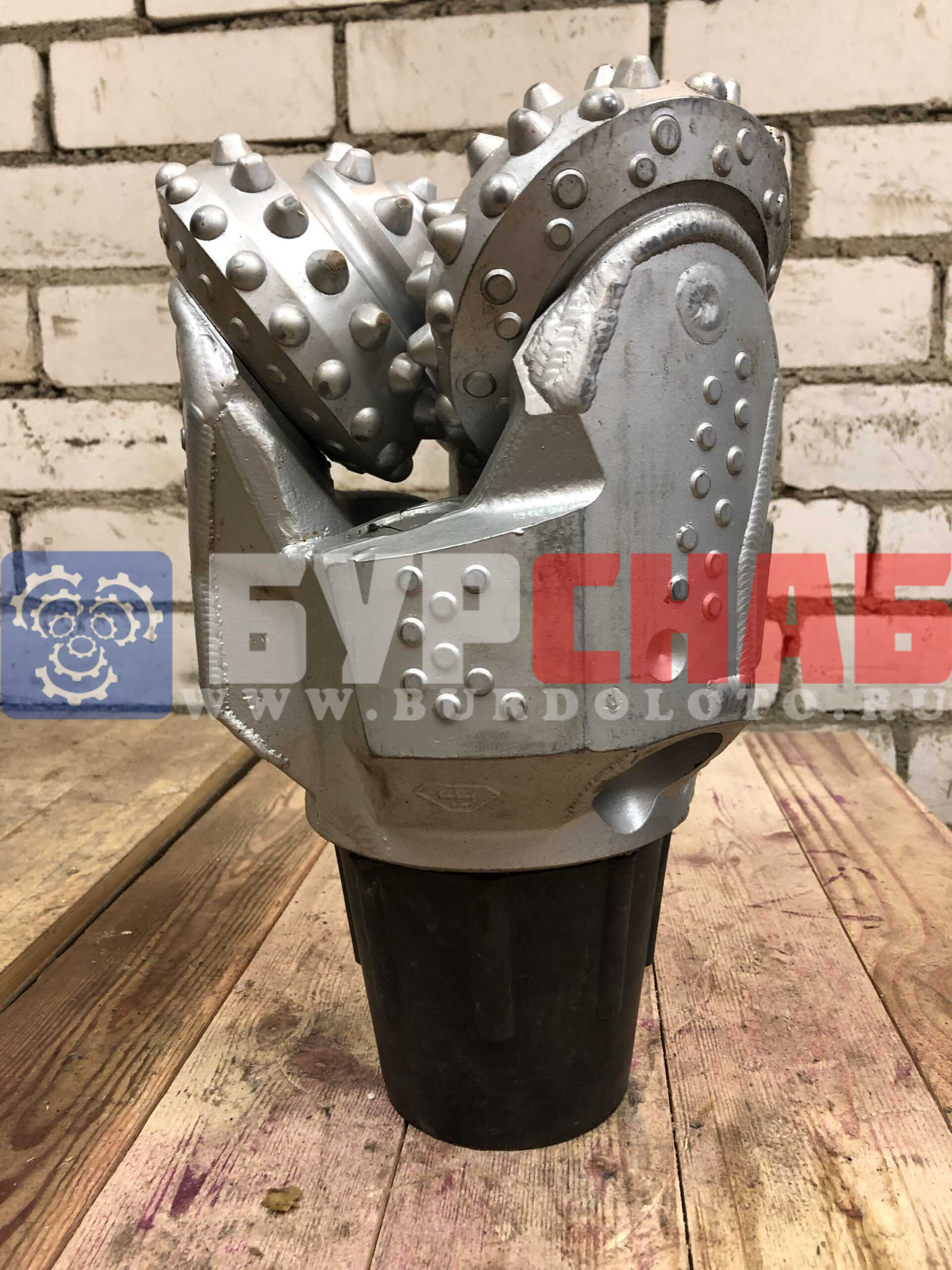 Долото шарошечное ф 215,9 GX-44G (IADC617)