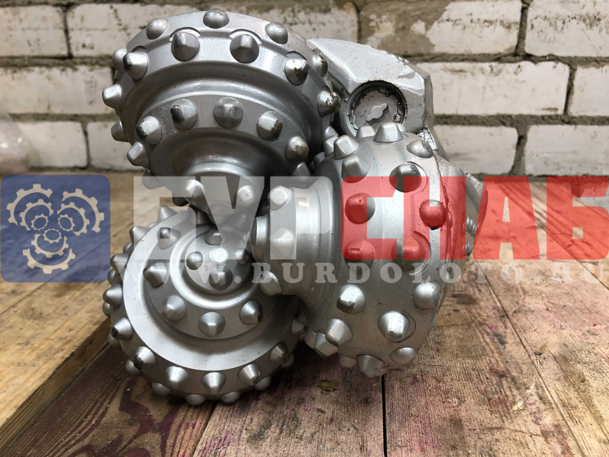 Долото шарошечное ф 215,9 GX-44G (IADC617)