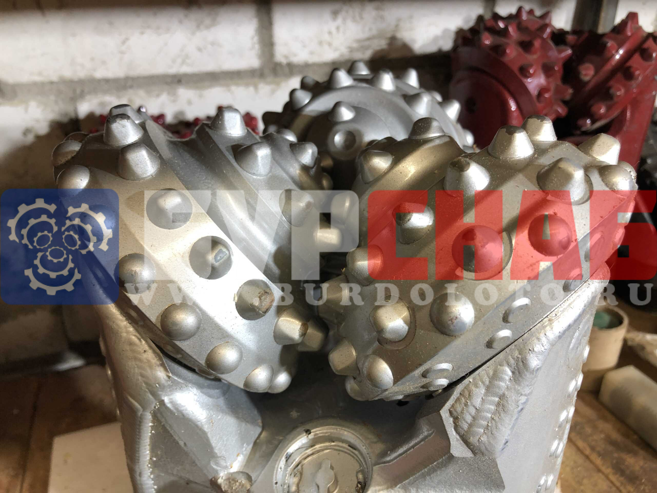 Долото шарошечное ф 215,9 GX-44G (IADC617)