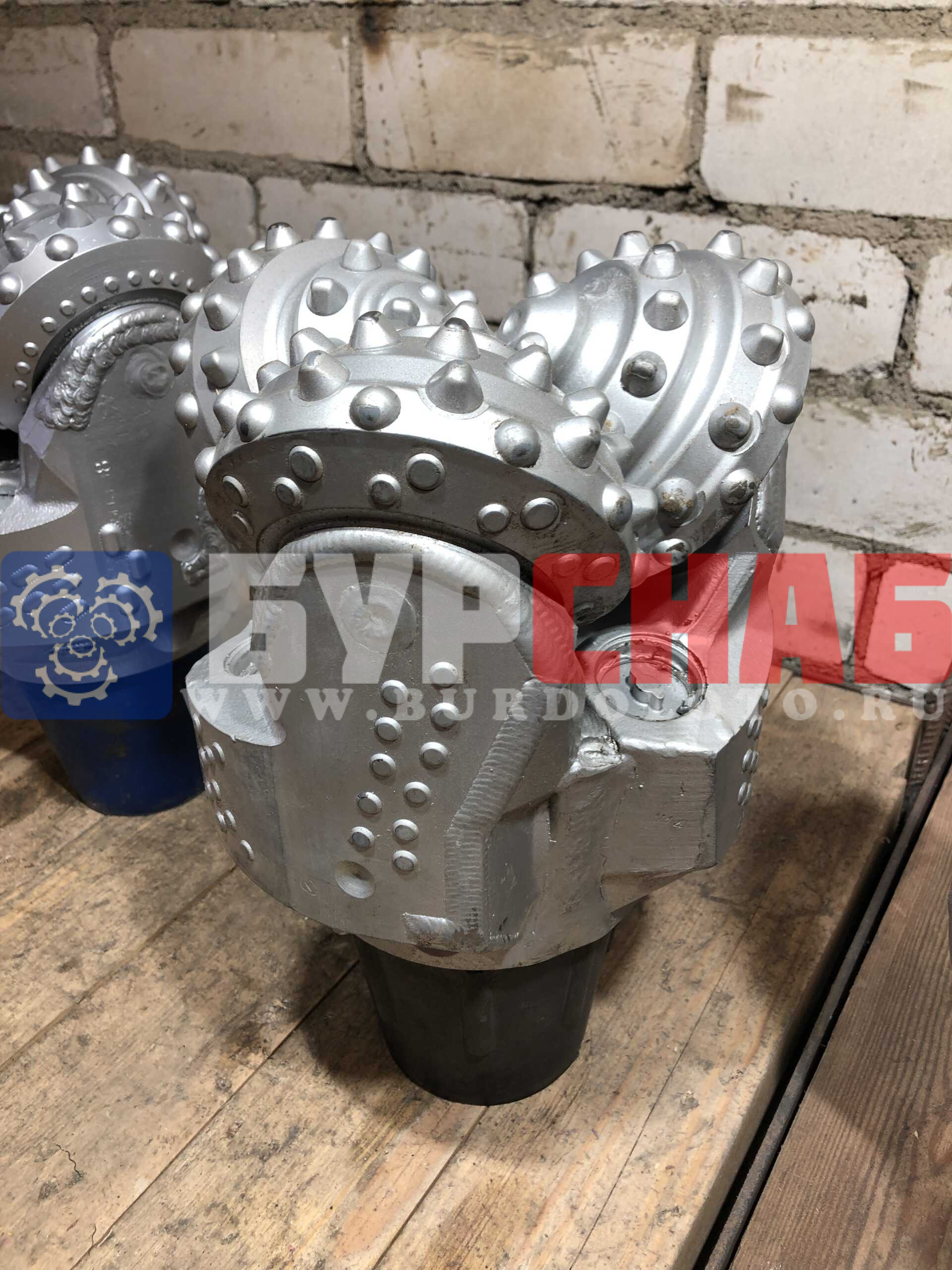 Долото шарошечное ф 215,9 GX-44G (IADC617)