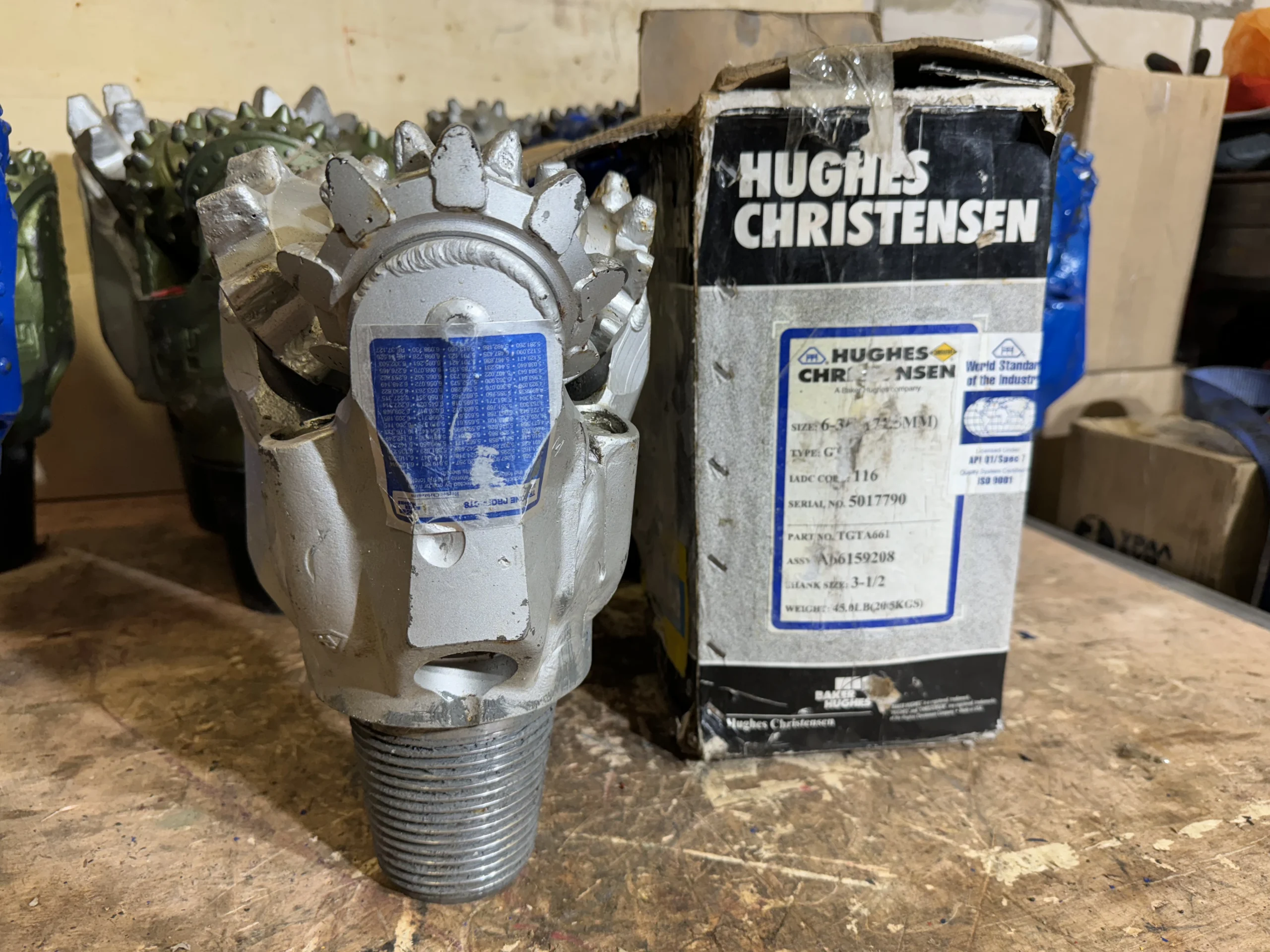 Долото шарошечное ф 171.4 A66 (IADC 116)