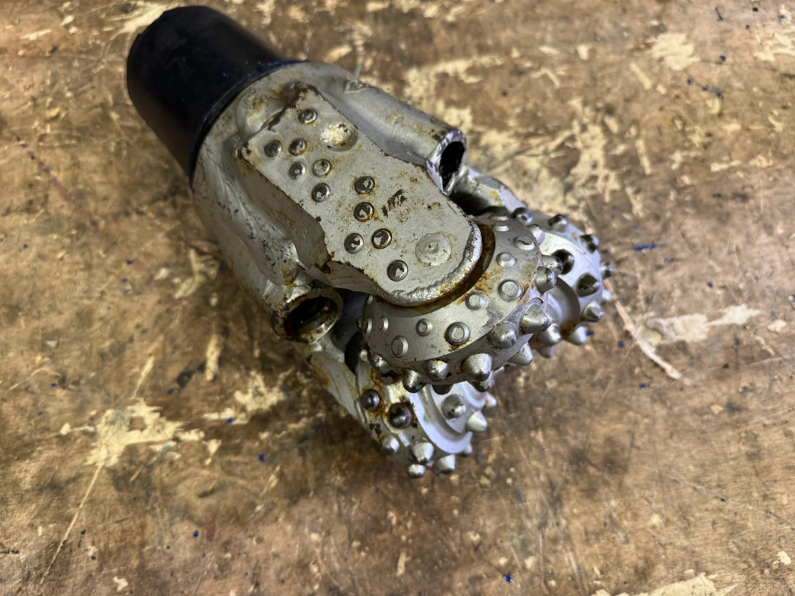 Долото шарошечное ф 142.9 STX-30 (IADC547)