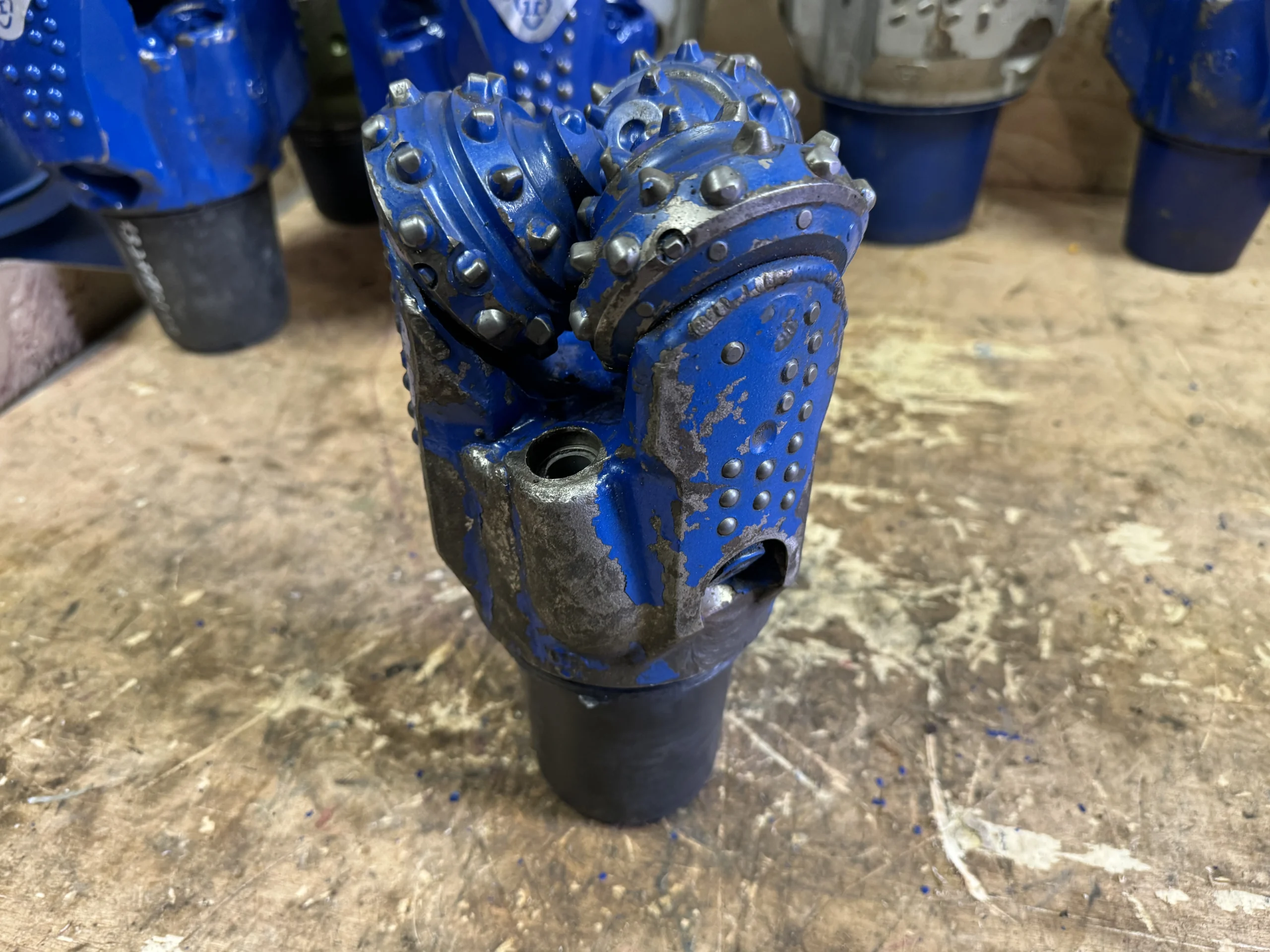 Долото шарошечное ф 142.9 HAT547GL (IADC547)