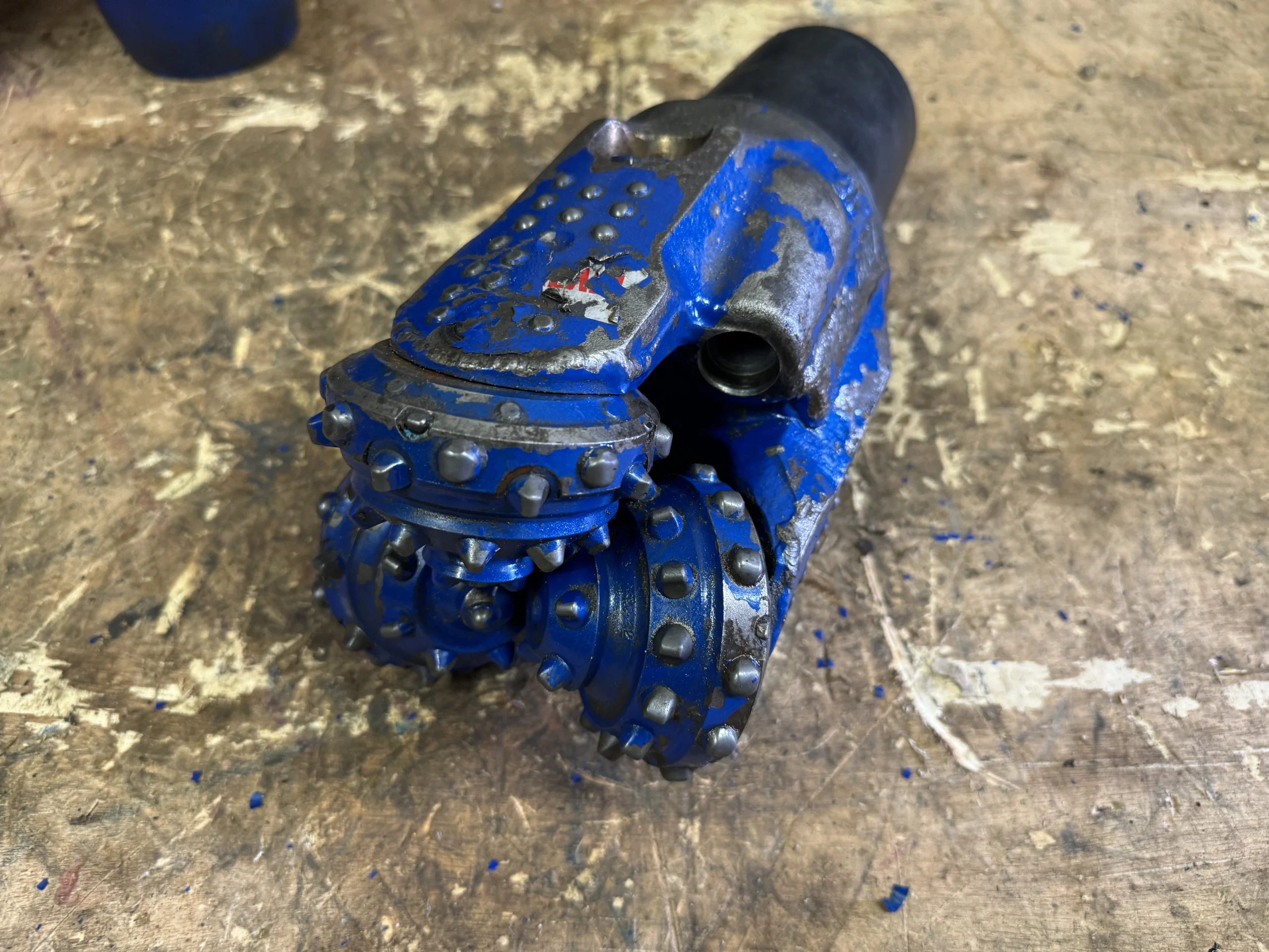 Долото шарошечное ф 142.9 HAT547GL (IADC547)