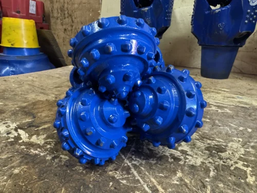 Долото шарошечное ф 165,1 HJ617GL (IADC617)