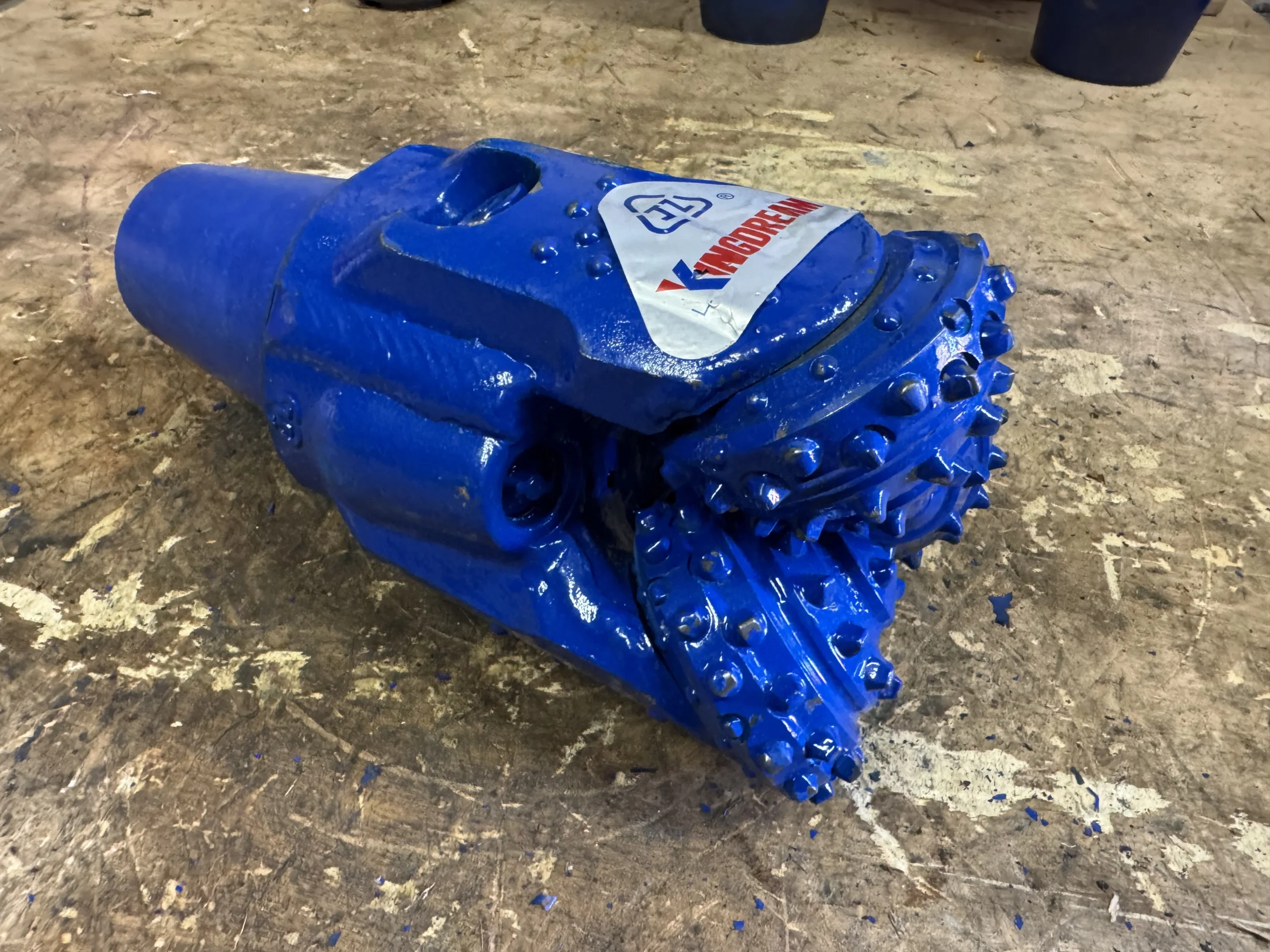 Долото шарошечное ф 143,9 HAT617GL (IADC617)