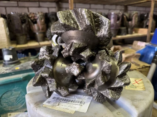 Долото шарошечное ф 215,9 EBXSC1SC (IADC117)