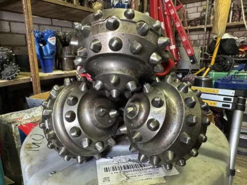 Долото шарошечное ф 215,9 EBXS30S (IADC537)