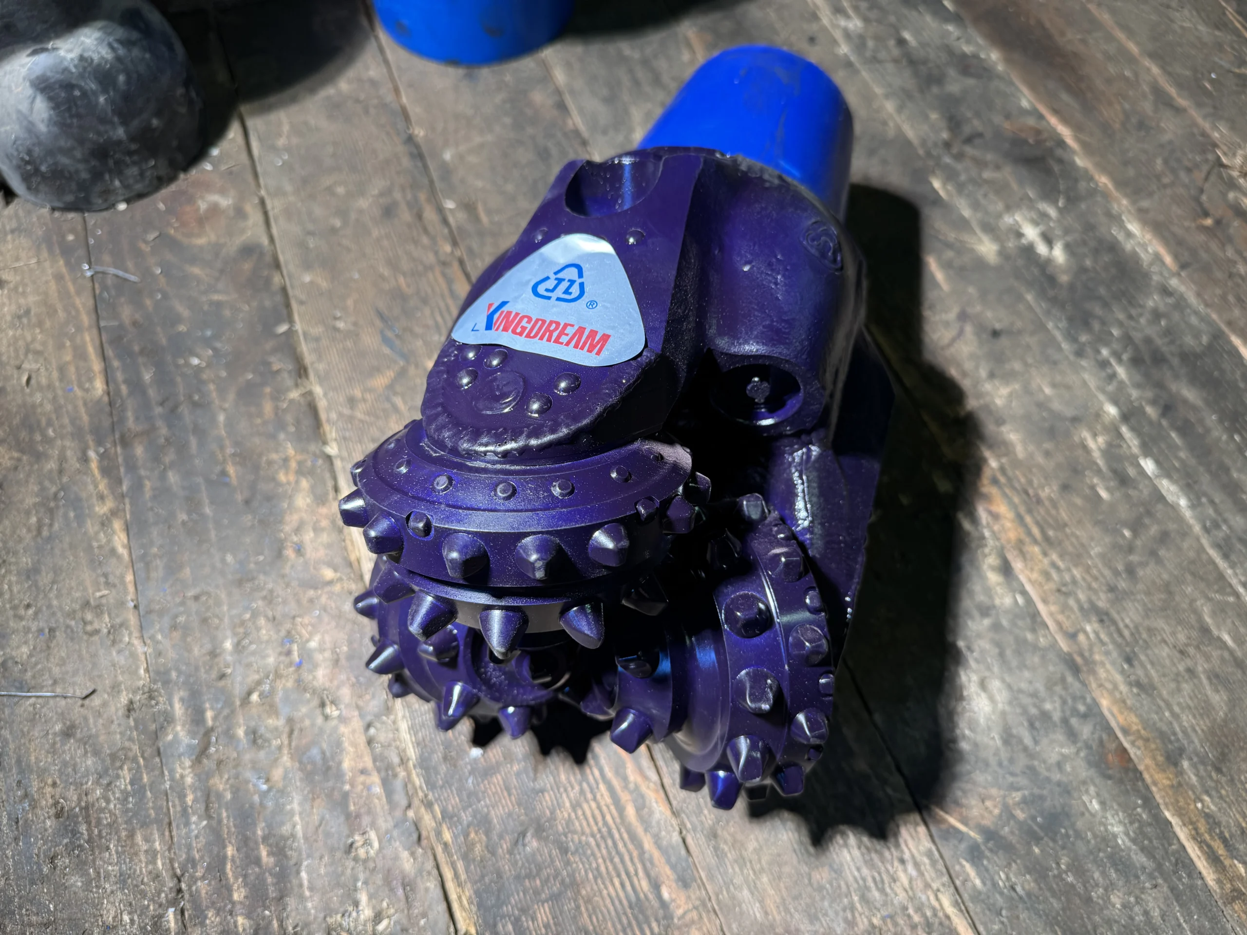 Долото шарошечное ф 190,5 HAT427G (IADC427)