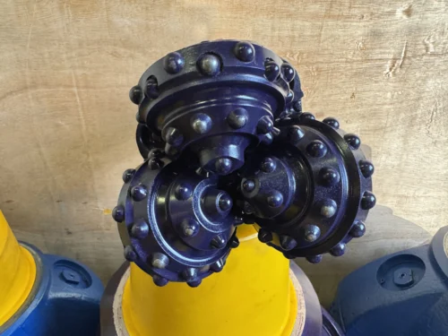 Долото шарошечное ф 146 HL617GY (IADC617)