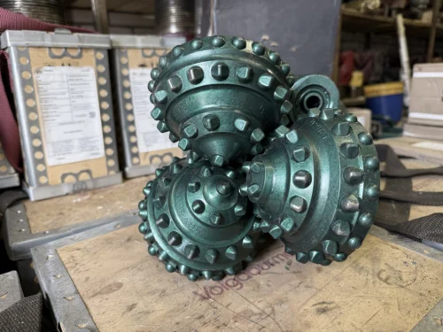 Долото шарошечное ф 215,9 HE44MRSV (IADC617)