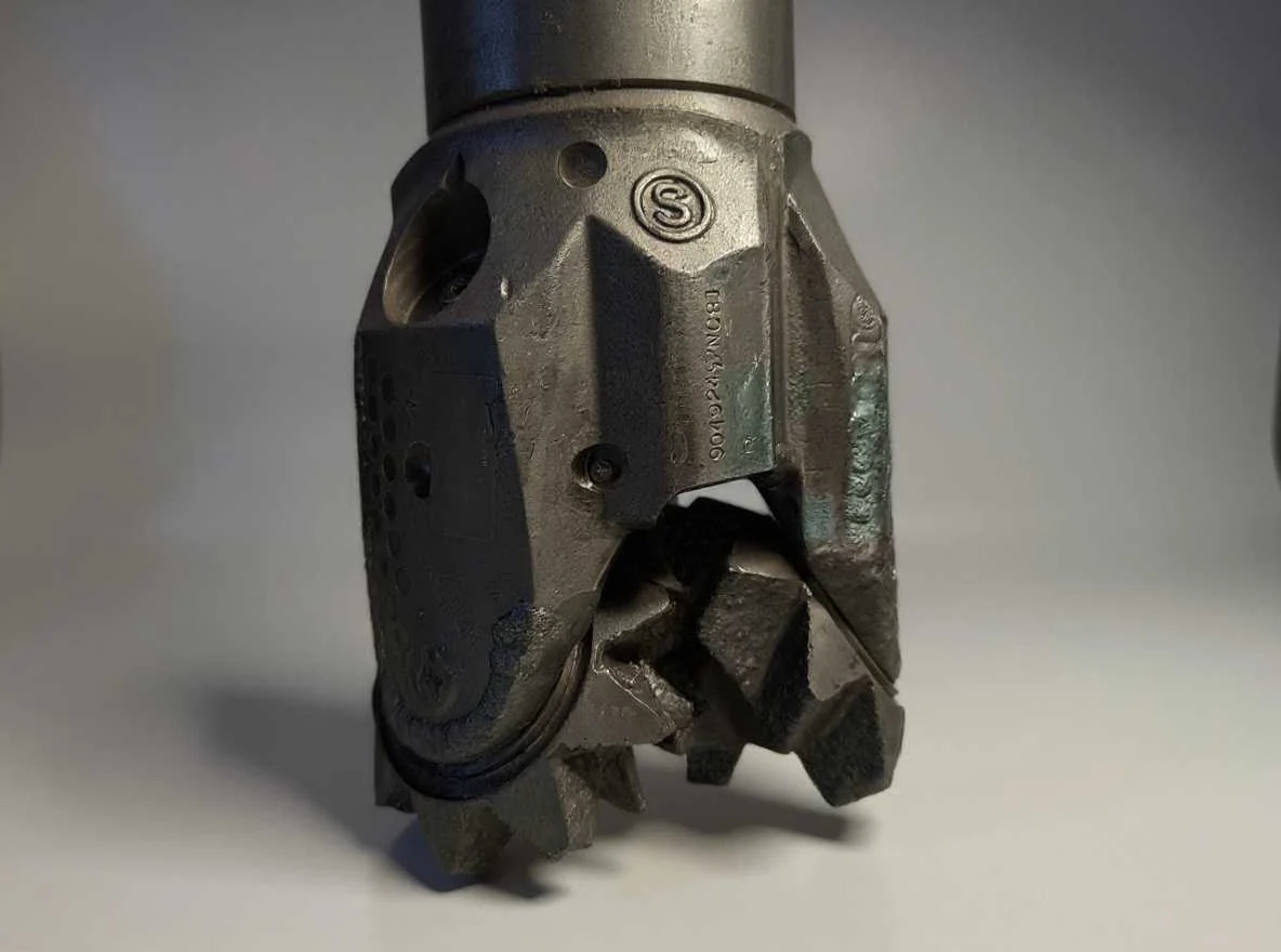 Долото шарошечное ф 215,9 EBXSC1SC (IADC117)