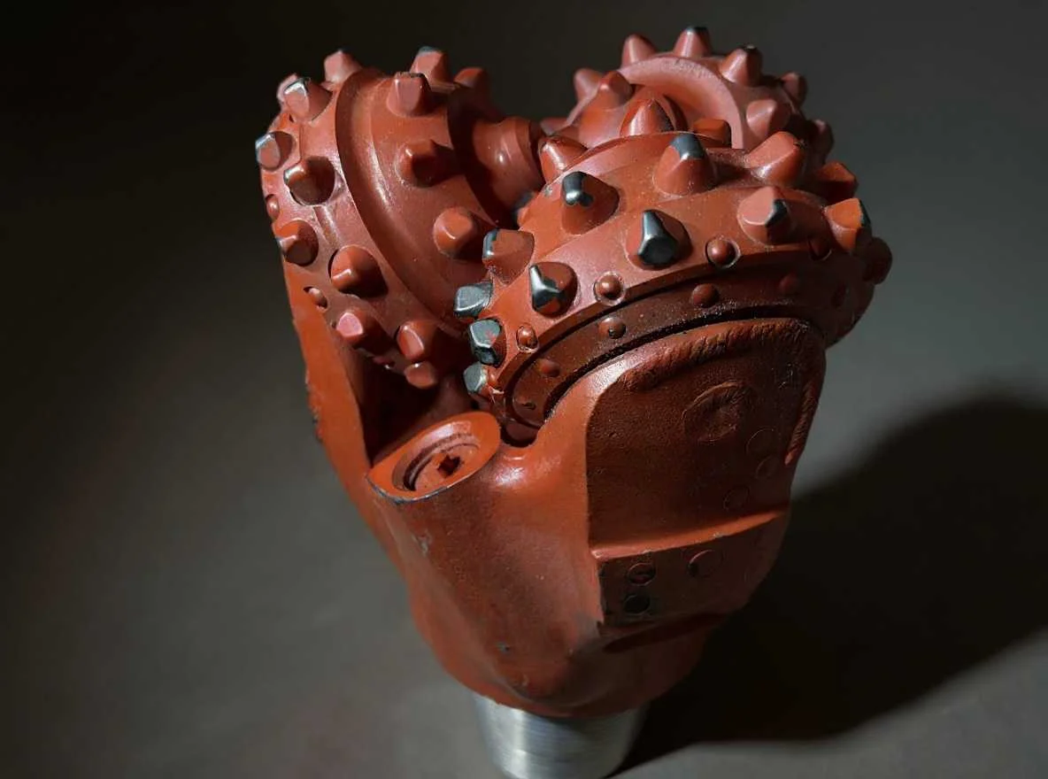 Долото шарошечное ф 215.9 TD44HMLK (IADC447)