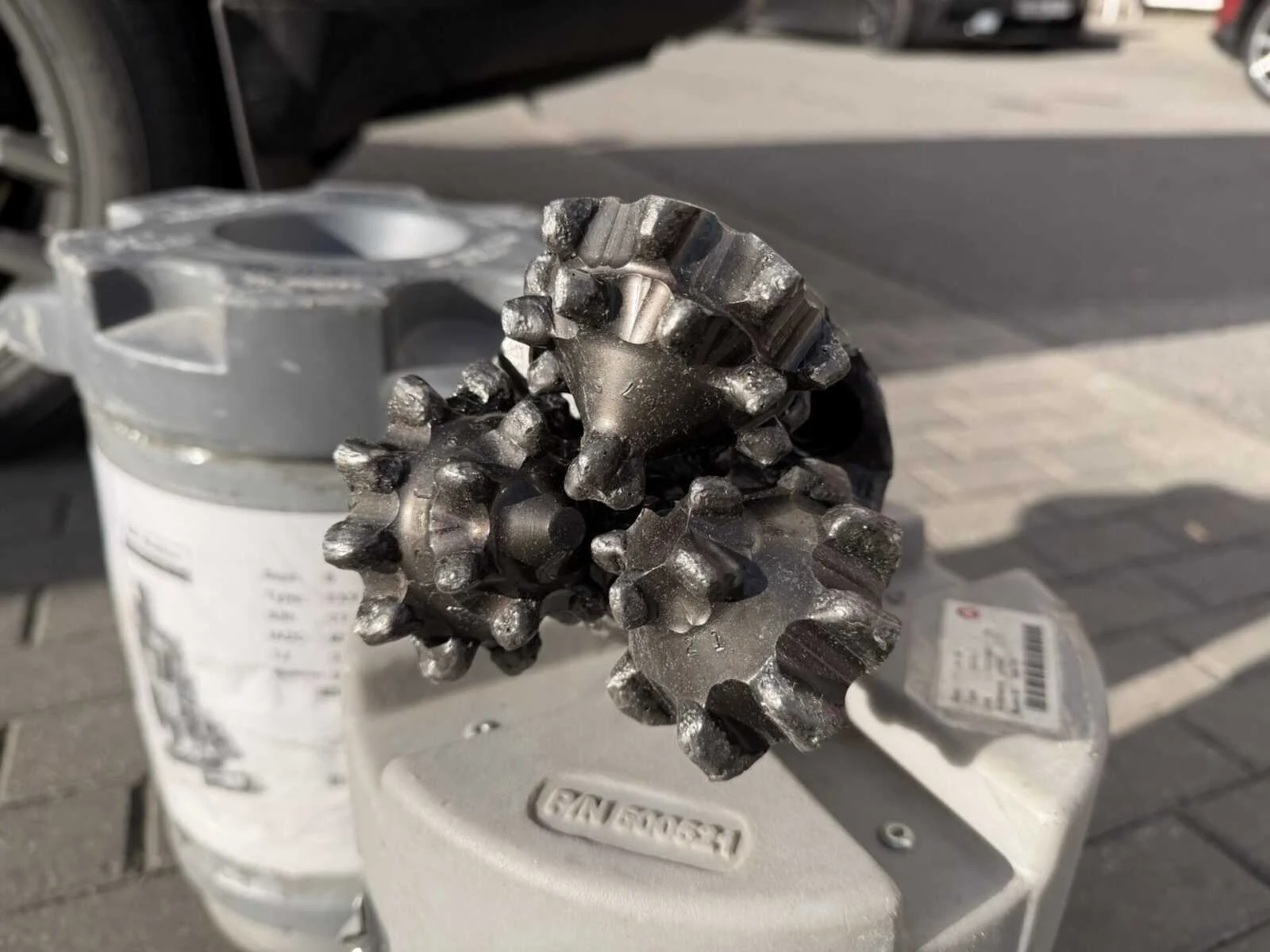 Долото шарошечное ф 123.8 XS1S (IADC117)